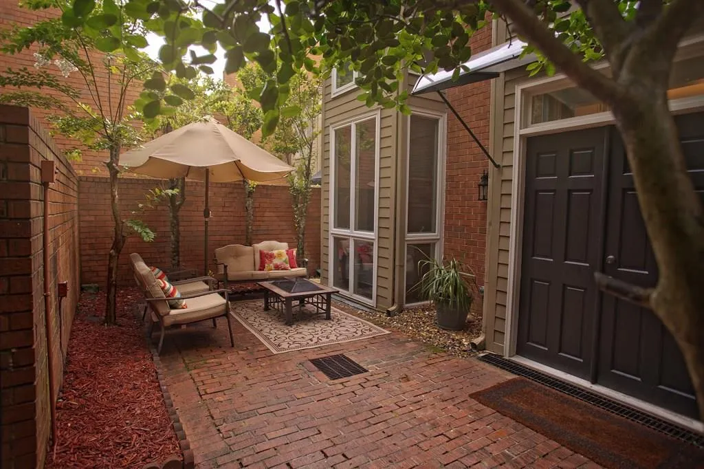 23 Willow Glen Ne, Atlanta, Georgia 30342, 3 Bedrooms Bedrooms, ,3 BathroomsBathrooms,Residential,Sold,23 Willow Glen Ne,6126320
