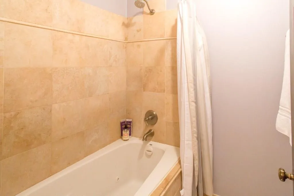 23 Willow Glen Ne, Atlanta, Georgia 30342, 3 Bedrooms Bedrooms, ,3 BathroomsBathrooms,Residential,Sold,23 Willow Glen Ne,6126320