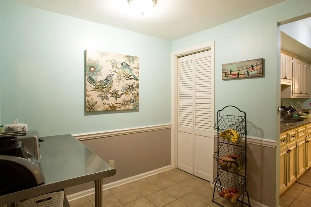 23 Willow Glen Ne, Atlanta, Georgia 30342, 3 Bedrooms Bedrooms, ,3 BathroomsBathrooms,Residential,Sold,23 Willow Glen Ne,6126320