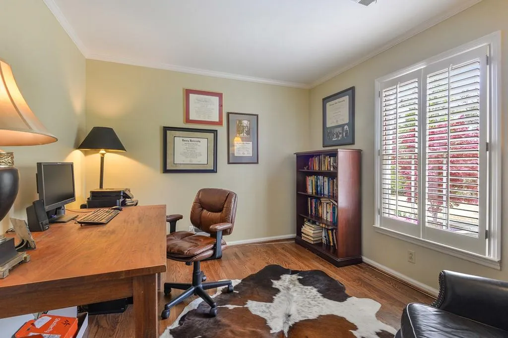 875 Old Creek Trail, Sandy Springs, Georgia 30328, 5 Bedrooms Bedrooms, ,3 BathroomsBathrooms,Residential,Sold,875 Old Creek Trail,6534798