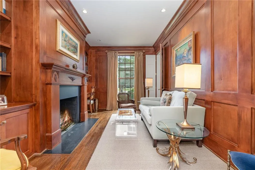 2916 Rivermeade Drive Nw, Atlanta, Georgia 30327, 5 Bedrooms Bedrooms, ,5 BathroomsBathrooms,Residential,For Sale,2916 Rivermeade Drive Nw,7658060