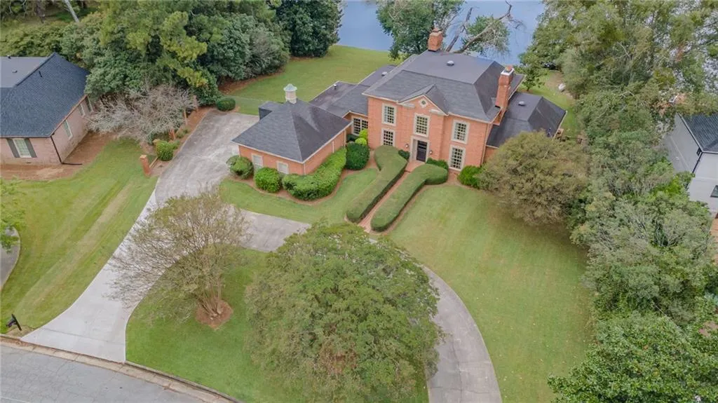 2916 Rivermeade Drive Nw, Atlanta, Georgia 30327, 5 Bedrooms Bedrooms, ,5 BathroomsBathrooms,Residential,For Sale,2916 Rivermeade Drive Nw,7658060
