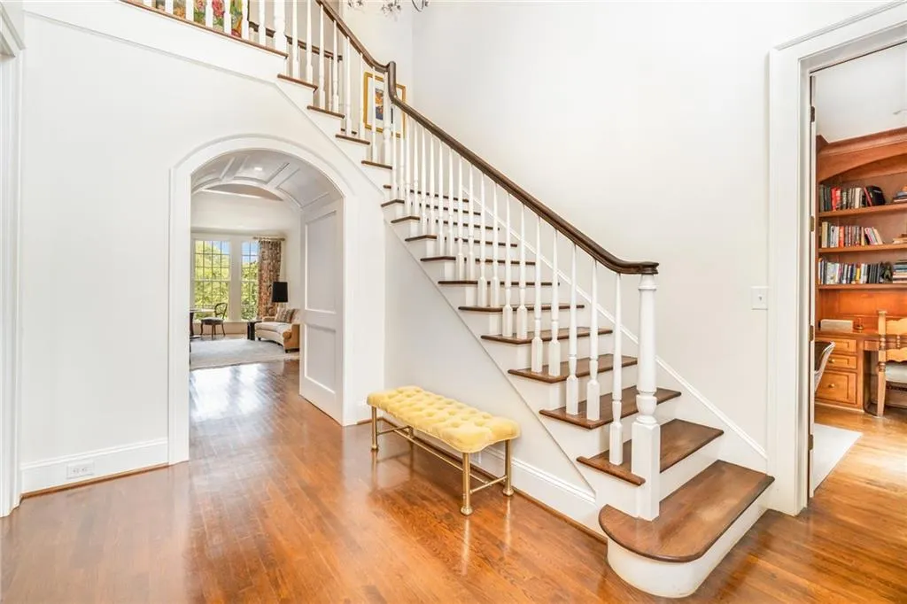 2916 Rivermeade Drive Nw, Atlanta, Georgia 30327, 5 Bedrooms Bedrooms, ,5 BathroomsBathrooms,Residential,For Sale,2916 Rivermeade Drive Nw,7658060