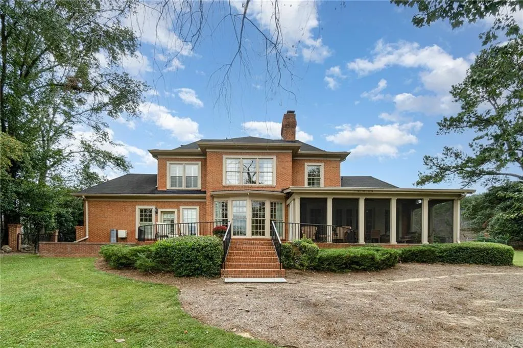 2916 Rivermeade Drive Nw, Atlanta, Georgia 30327, 5 Bedrooms Bedrooms, ,5 BathroomsBathrooms,Residential,For Sale,2916 Rivermeade Drive Nw,7658060