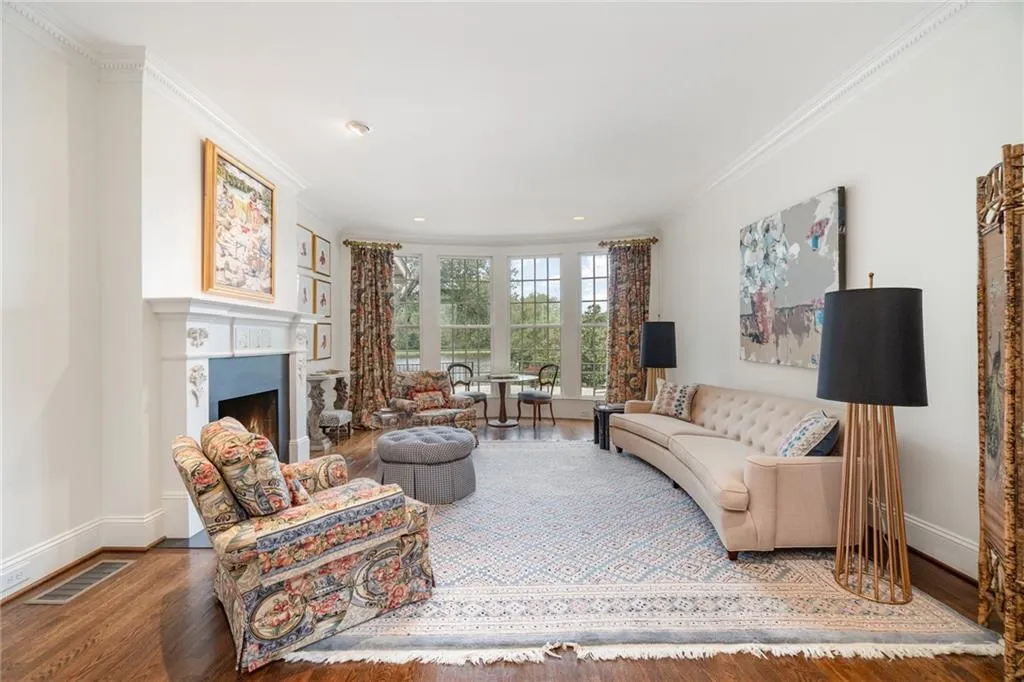 2916 Rivermeade Drive Nw, Atlanta, Georgia 30327, 5 Bedrooms Bedrooms, ,5 BathroomsBathrooms,Residential,For Sale,2916 Rivermeade Drive Nw,7658060