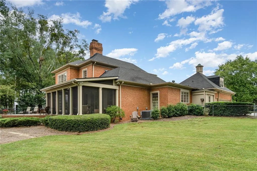2916 Rivermeade Drive Nw, Atlanta, Georgia 30327, 5 Bedrooms Bedrooms, ,5 BathroomsBathrooms,Residential,For Sale,2916 Rivermeade Drive Nw,7658060