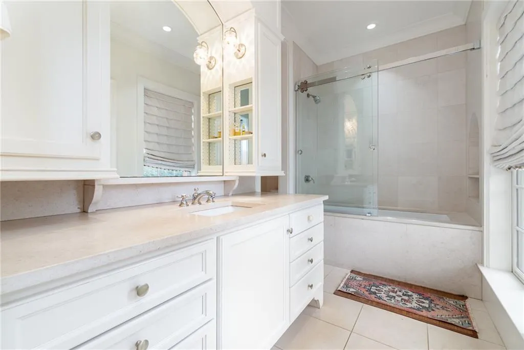 2916 Rivermeade Drive Nw, Atlanta, Georgia 30327, 5 Bedrooms Bedrooms, ,5 BathroomsBathrooms,Residential,For Sale,2916 Rivermeade Drive Nw,7658060