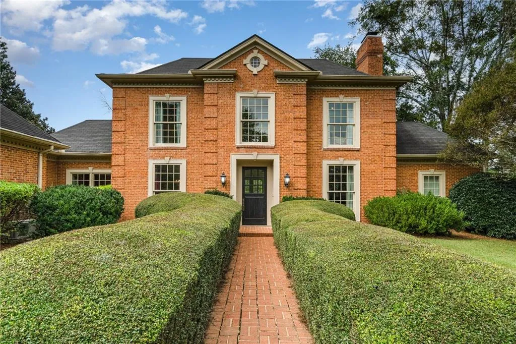 2916 Rivermeade Drive Nw, Atlanta, Georgia 30327, 5 Bedrooms Bedrooms, ,5 BathroomsBathrooms,Residential,For Sale,2916 Rivermeade Drive Nw,7658060