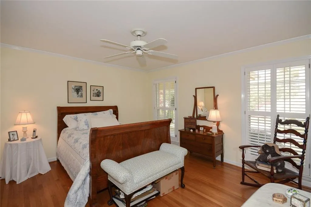 6245 River Shore Parkway, Sandy Springs, Georgia 30328, 4 Bedrooms Bedrooms, ,3 BathroomsBathrooms,Residential,Sold,6245 River Shore Parkway,5826604
