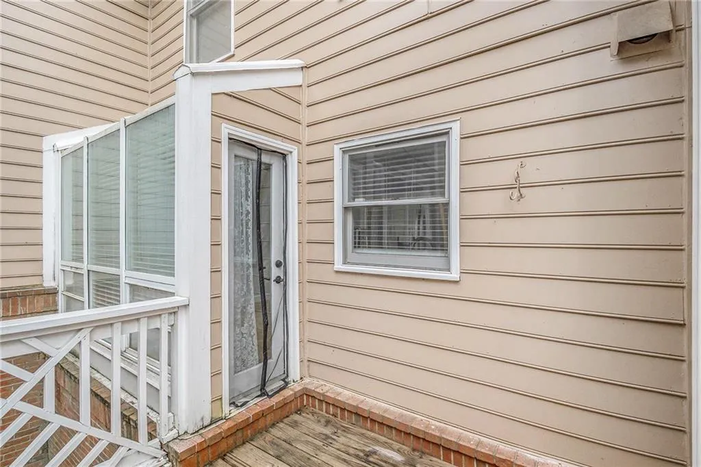 7500 Roswell Road Unit 21, Atlanta, Georgia 30350, 2 Bedrooms Bedrooms, ,2 BathroomsBathrooms,Residential,Sold,7500 Roswell Road Unit 21,7019385