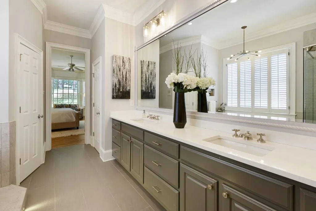 425 Winfield Glen Court, Sandy Springs, Georgia 30342, 4 Bedrooms Bedrooms, ,3 BathroomsBathrooms,Residential,Sold,425 Winfield Glen Court,6743054