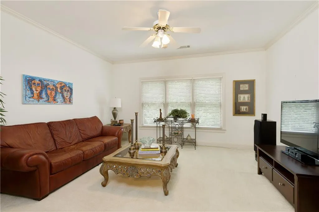 425 Winfield Glen Court, Sandy Springs, Georgia 30342, 4 Bedrooms Bedrooms, ,3 BathroomsBathrooms,Residential,Sold,425 Winfield Glen Court,6743054