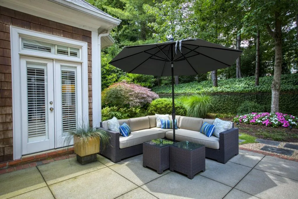 425 Winfield Glen Court, Sandy Springs, Georgia 30342, 4 Bedrooms Bedrooms, ,3 BathroomsBathrooms,Residential,Sold,425 Winfield Glen Court,6743054