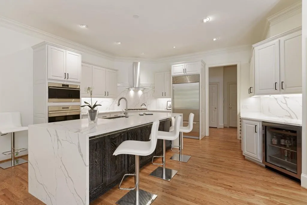 425 Winfield Glen Court, Sandy Springs, Georgia 30342, 4 Bedrooms Bedrooms, ,3 BathroomsBathrooms,Residential,Sold,425 Winfield Glen Court,6743054