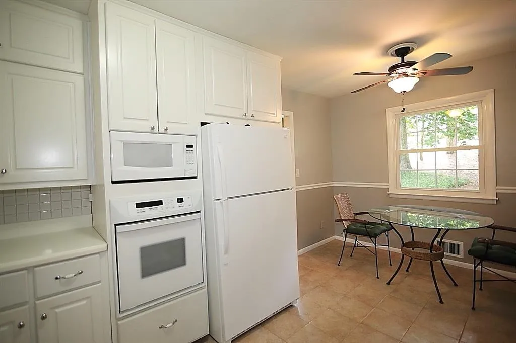 6690 Castleton Drive, Sandy Springs, Georgia 30328, 4 Bedrooms Bedrooms, ,3 BathroomsBathrooms,Residential,Sold,6690 Castleton Drive,6033820