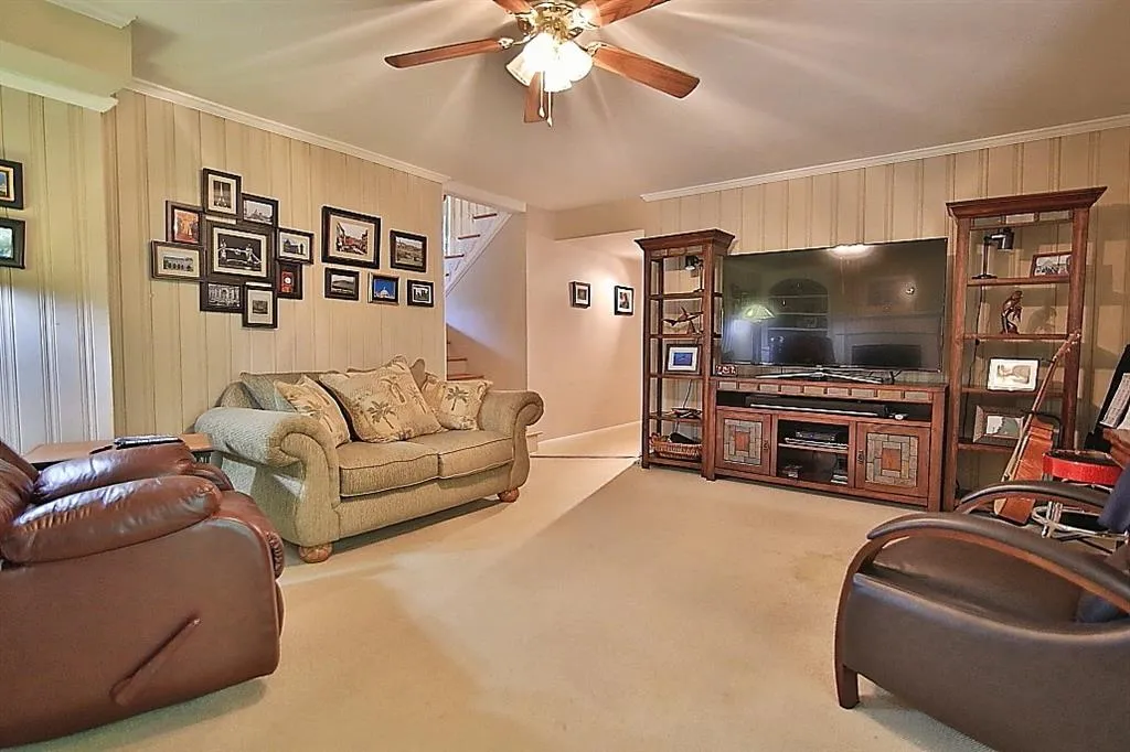 6690 Castleton Drive, Sandy Springs, Georgia 30328, 4 Bedrooms Bedrooms, ,3 BathroomsBathrooms,Residential,Sold,6690 Castleton Drive,6033820
