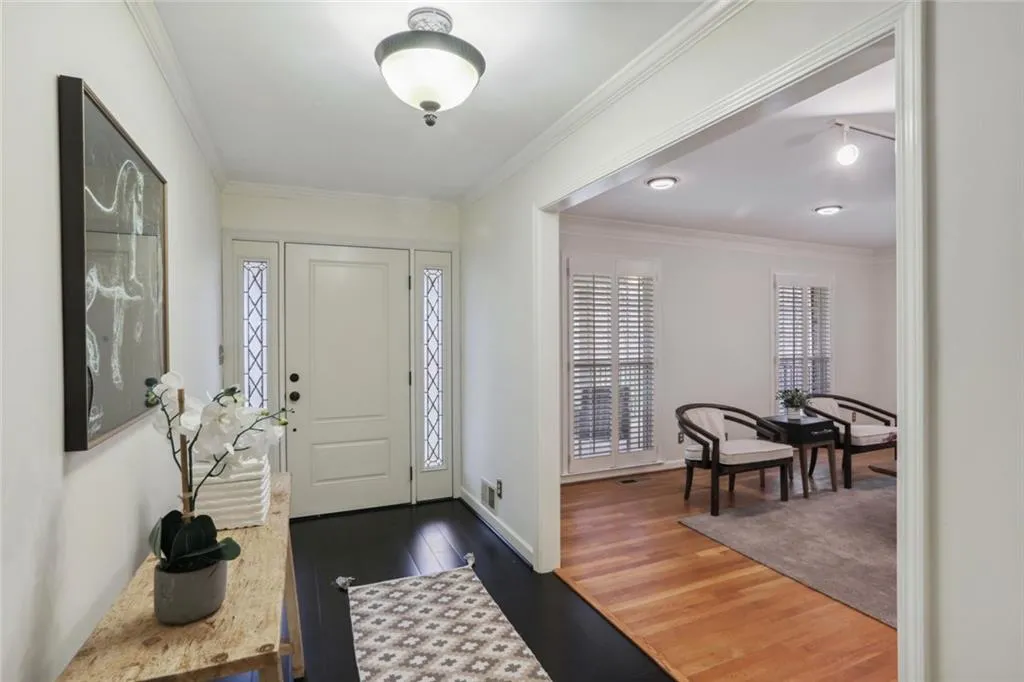 460 River Valley Road, Sandy Springs, Georgia 30328, 4 Bedrooms Bedrooms, ,3 BathroomsBathrooms,Residential,Sold,460 River Valley Road,7147596
