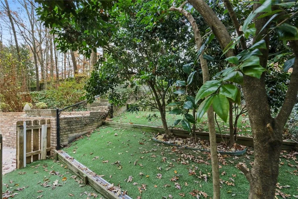 460 River Valley Road, Sandy Springs, Georgia 30328, 4 Bedrooms Bedrooms, ,3 BathroomsBathrooms,Residential,Sold,460 River Valley Road,7147596