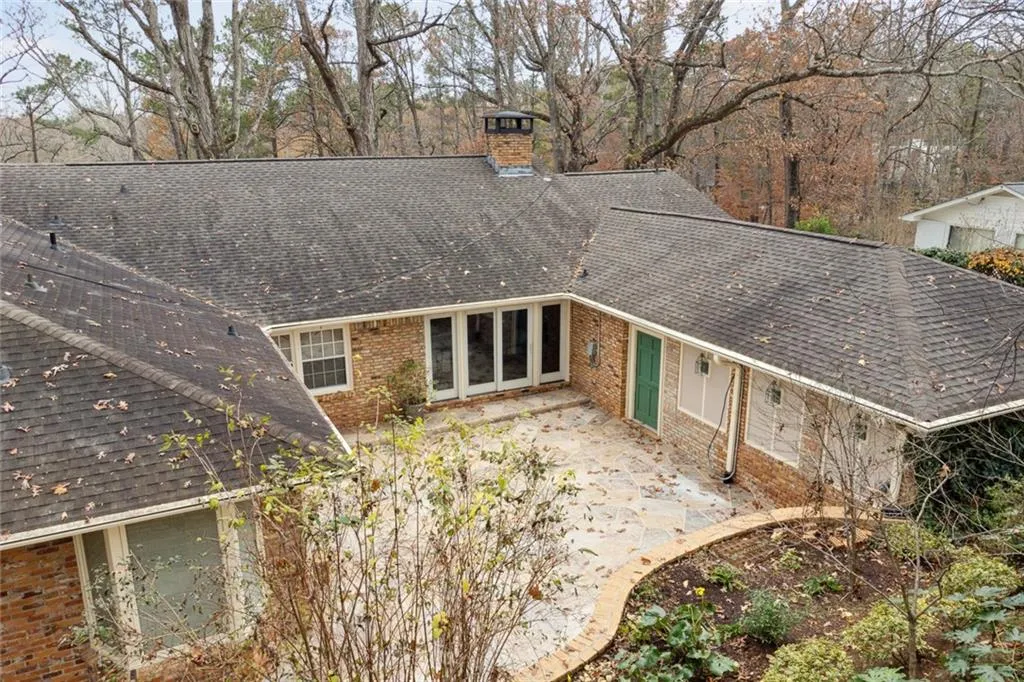 460 River Valley Road, Sandy Springs, Georgia 30328, 4 Bedrooms Bedrooms, ,3 BathroomsBathrooms,Residential,Sold,460 River Valley Road,7147596