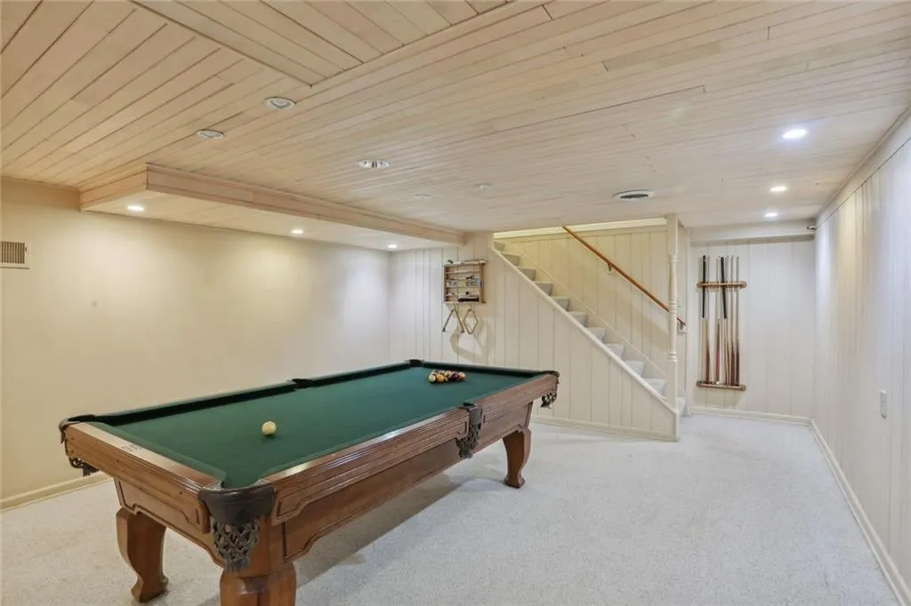 460 River Valley Road, Sandy Springs, Georgia 30328, 4 Bedrooms Bedrooms, ,3 BathroomsBathrooms,Residential,Sold,460 River Valley Road,7147596