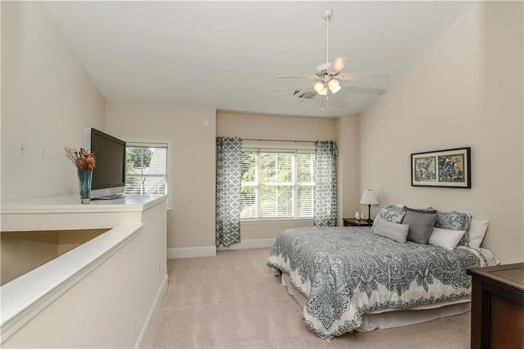 1144 Glenridge Place Unit 1007, Atlanta, Georgia 30342, 2 Bedrooms Bedrooms, ,1 BathroomBathrooms,Residential,Sold,1144 Glenridge Place Unit 1007,5747774