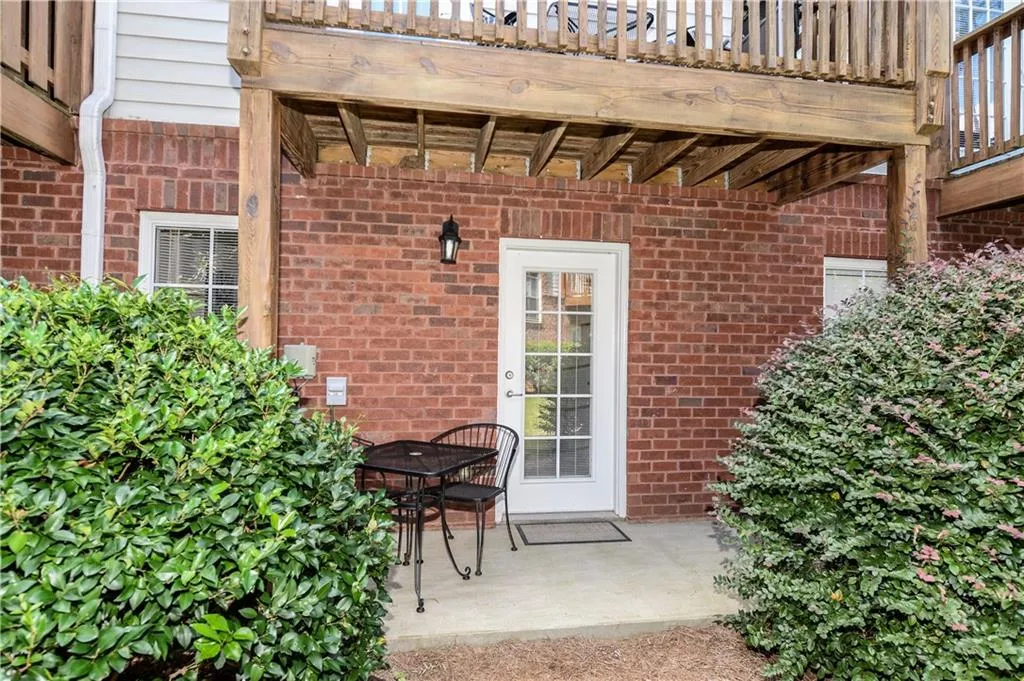 1144 Glenridge Place Unit 1007, Atlanta, Georgia 30342, 2 Bedrooms Bedrooms, ,1 BathroomBathrooms,Residential,Sold,1144 Glenridge Place Unit 1007,5747774