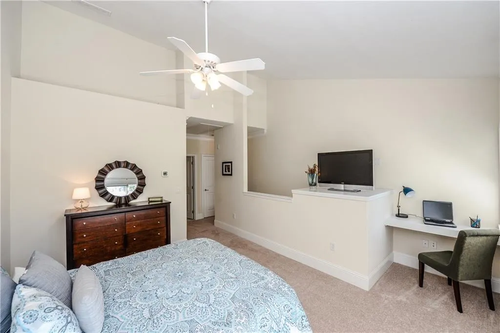 1144 Glenridge Place Unit 1007, Atlanta, Georgia 30342, 2 Bedrooms Bedrooms, ,1 BathroomBathrooms,Residential,Sold,1144 Glenridge Place Unit 1007,5747774