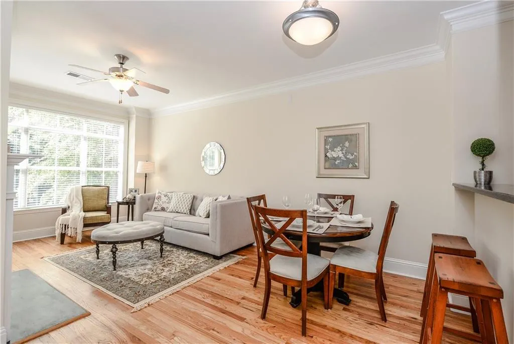 1144 Glenridge Place Unit 1007, Atlanta, Georgia 30342, 2 Bedrooms Bedrooms, ,1 BathroomBathrooms,Residential,Sold,1144 Glenridge Place Unit 1007,5747774