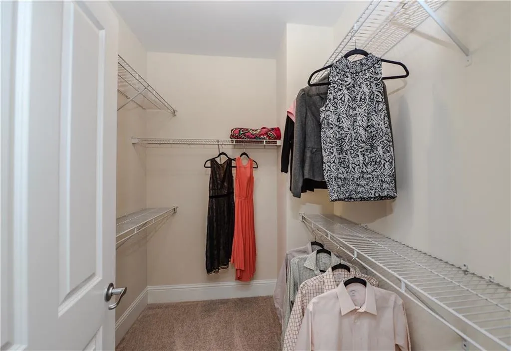 1144 Glenridge Place Unit 1007, Atlanta, Georgia 30342, 2 Bedrooms Bedrooms, ,1 BathroomBathrooms,Residential,Sold,1144 Glenridge Place Unit 1007,5747774