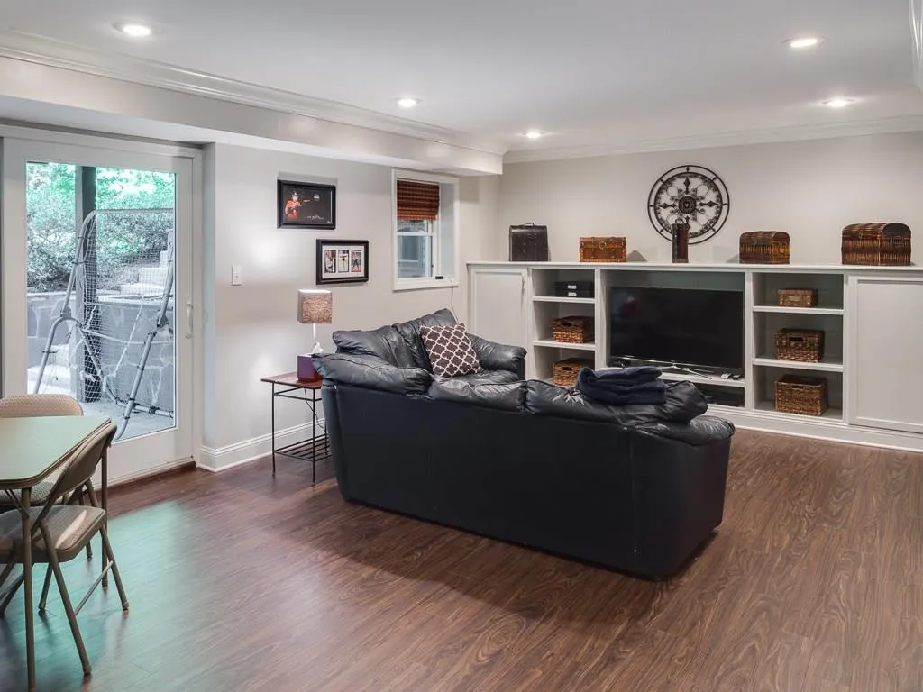 6625 Williamson Drive, Sandy Springs, Georgia 30328, 4 Bedrooms Bedrooms, ,3 BathroomsBathrooms,Residential,Sold,6625 Williamson Drive,5886540