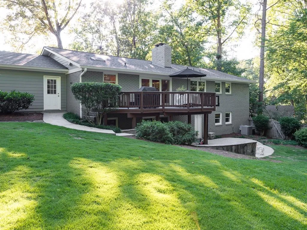 6625 Williamson Drive, Sandy Springs, Georgia 30328, 4 Bedrooms Bedrooms, ,3 BathroomsBathrooms,Residential,Sold,6625 Williamson Drive,5886540