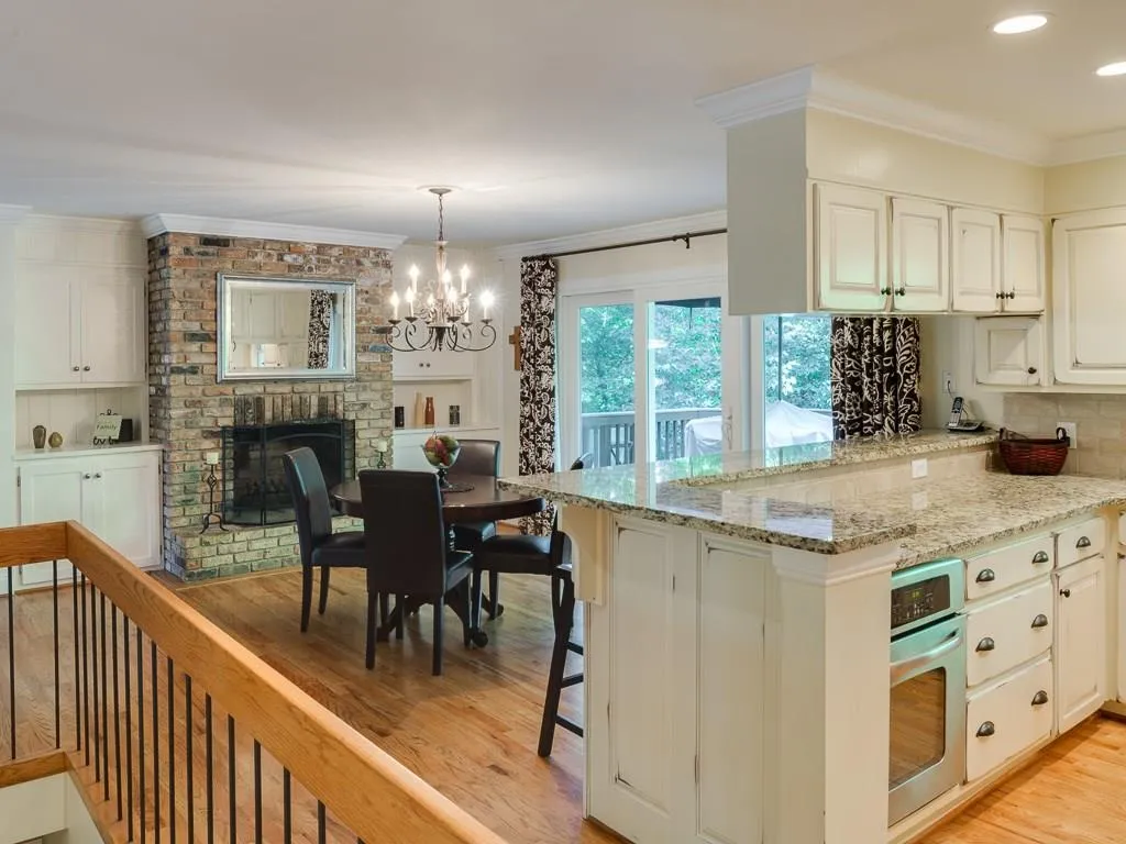 6625 Williamson Drive, Sandy Springs, Georgia 30328, 4 Bedrooms Bedrooms, ,3 BathroomsBathrooms,Residential,Sold,6625 Williamson Drive,5886540