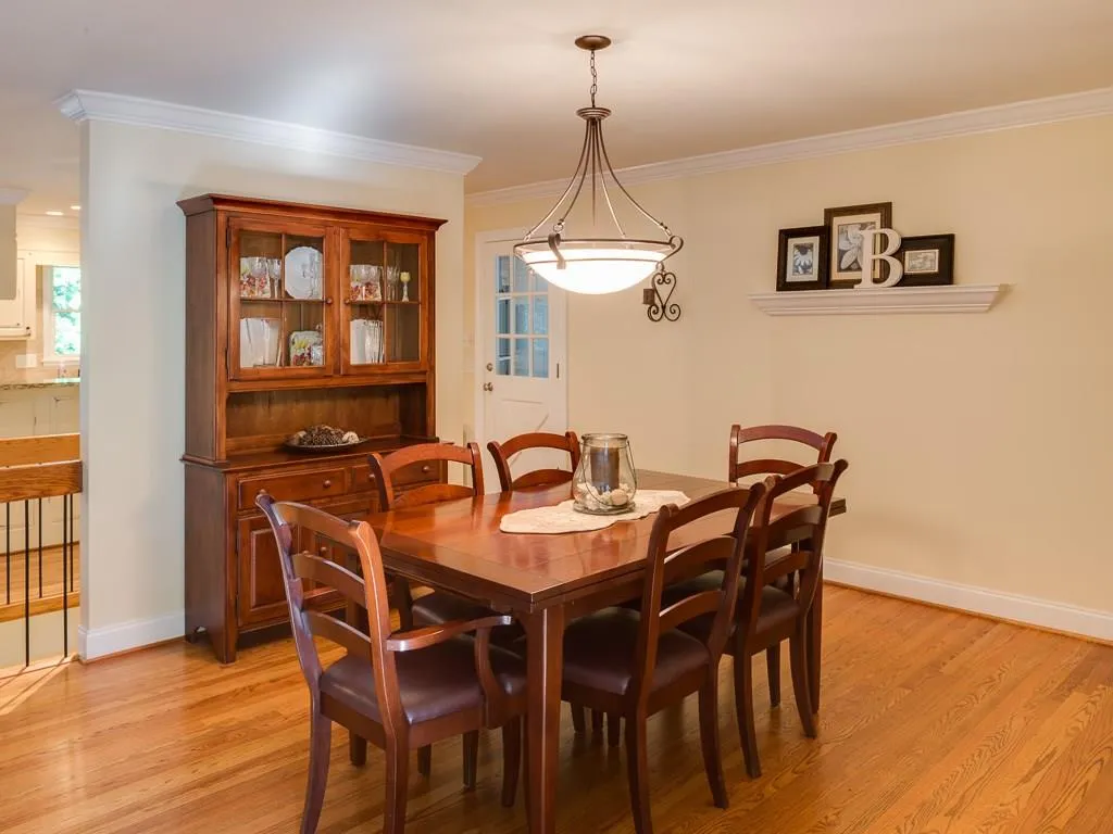 6625 Williamson Drive, Sandy Springs, Georgia 30328, 4 Bedrooms Bedrooms, ,3 BathroomsBathrooms,Residential,Sold,6625 Williamson Drive,5886540