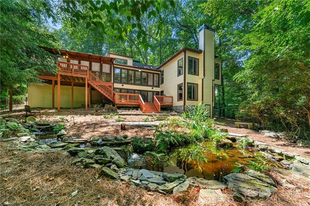 1890 Spalding Drive, Atlanta, Georgia 30350, 5 Bedrooms Bedrooms, ,3 BathroomsBathrooms,Residential,Sold,1890 Spalding Drive,7452557