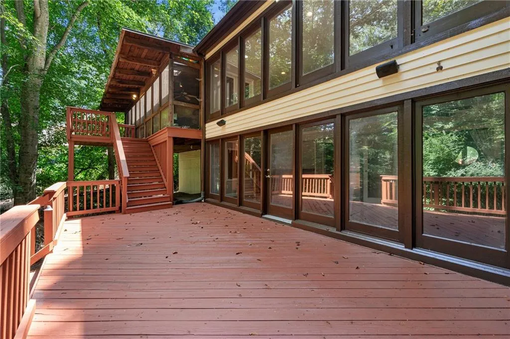 1890 Spalding Drive, Atlanta, Georgia 30350, 5 Bedrooms Bedrooms, ,3 BathroomsBathrooms,Residential,Sold,1890 Spalding Drive,7452557