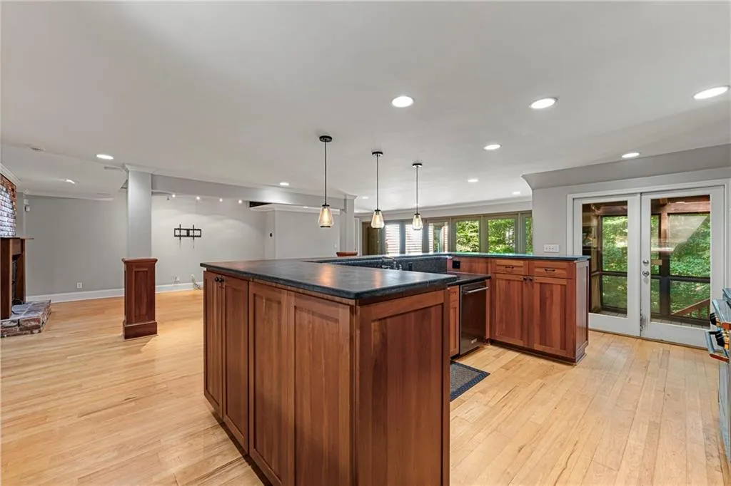 1890 Spalding Drive, Atlanta, Georgia 30350, 5 Bedrooms Bedrooms, ,3 BathroomsBathrooms,Residential,Sold,1890 Spalding Drive,7452557