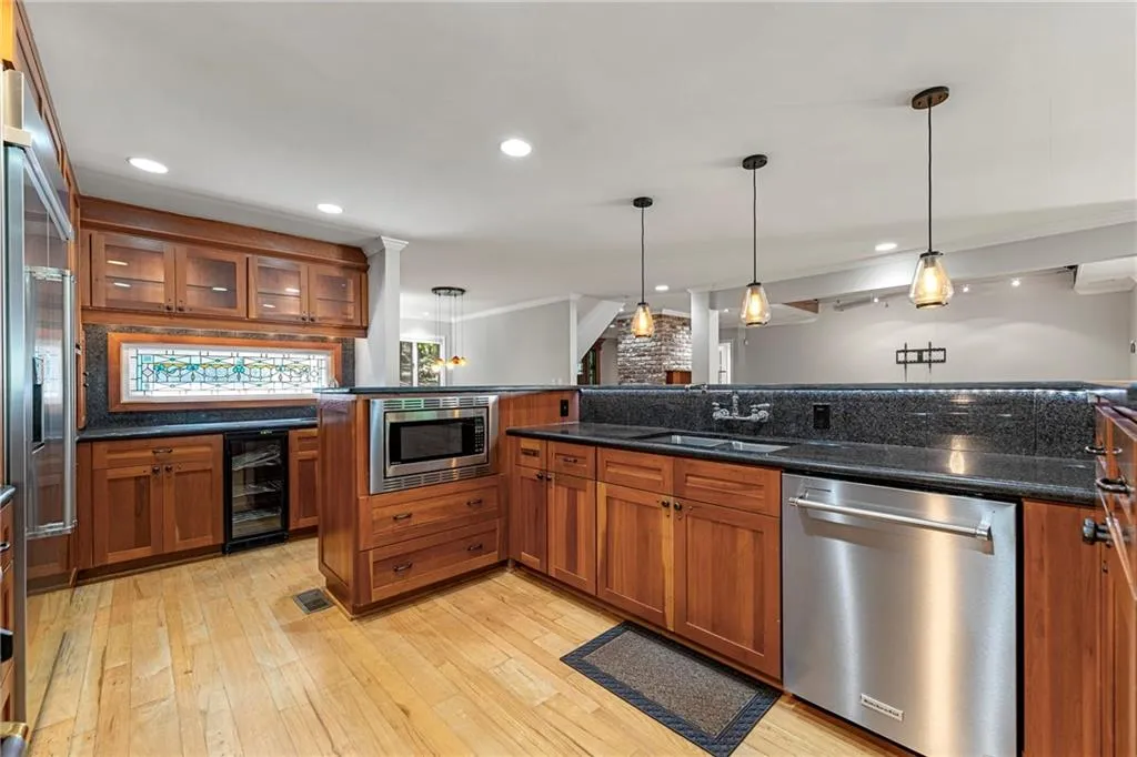 1890 Spalding Drive, Atlanta, Georgia 30350, 5 Bedrooms Bedrooms, ,3 BathroomsBathrooms,Residential,Sold,1890 Spalding Drive,7452557