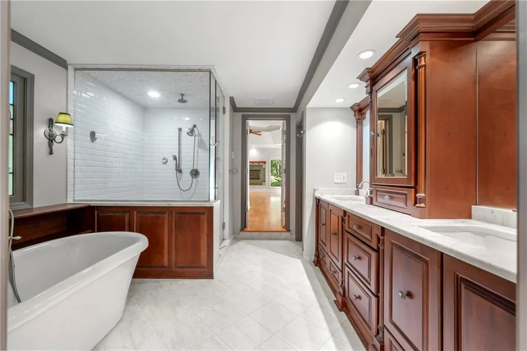 1890 Spalding Drive, Atlanta, Georgia 30350, 5 Bedrooms Bedrooms, ,3 BathroomsBathrooms,Residential,Sold,1890 Spalding Drive,7452557