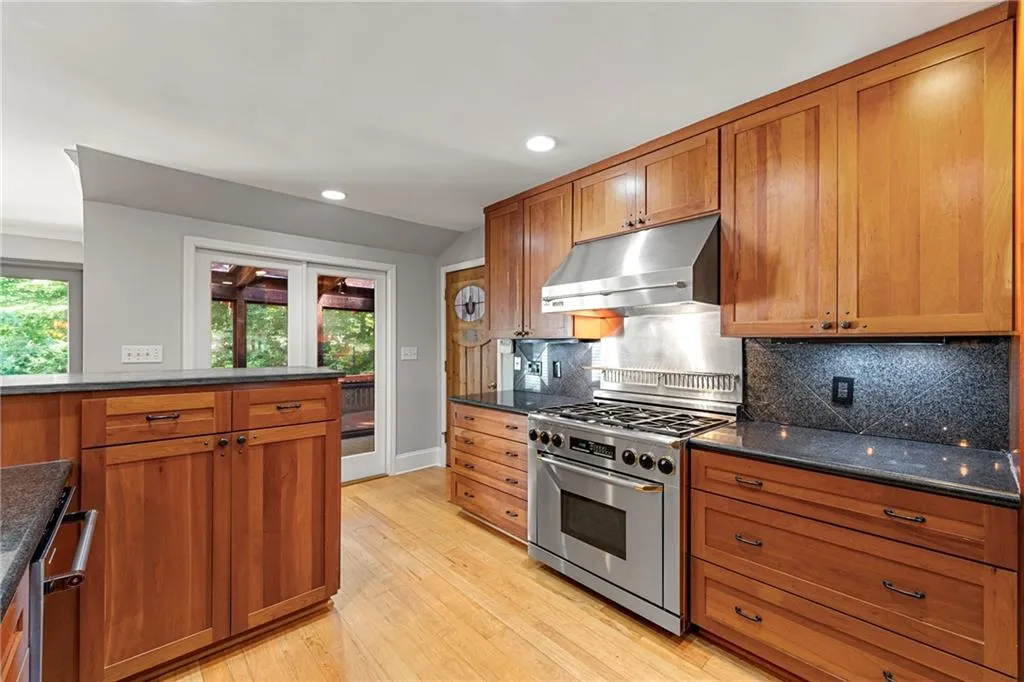 1890 Spalding Drive, Atlanta, Georgia 30350, 5 Bedrooms Bedrooms, ,3 BathroomsBathrooms,Residential,Sold,1890 Spalding Drive,7452557