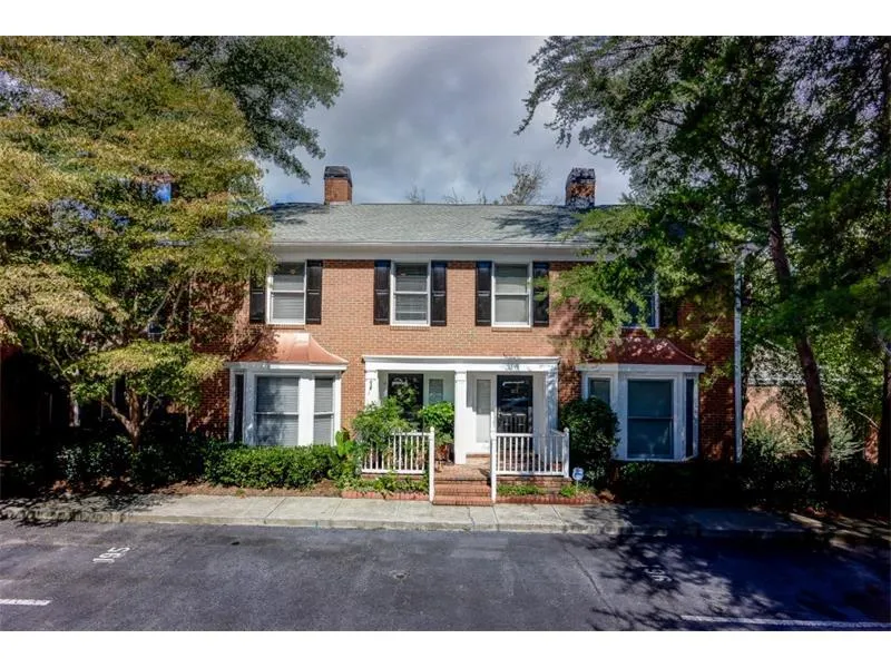 7500 Roswell Road Unit 102, Sandy Springs, Georgia 30350, 3 Bedrooms Bedrooms, ,2 BathroomsBathrooms,Residential,Sold,7500 Roswell Road Unit 102,5904617