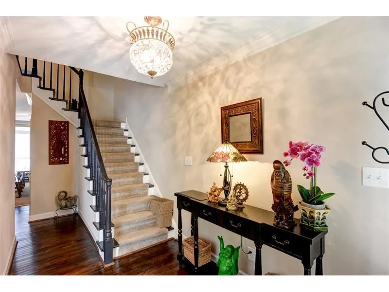 7500 Roswell Road Unit 102, Sandy Springs, Georgia 30350, 3 Bedrooms Bedrooms, ,2 BathroomsBathrooms,Residential,Sold,7500 Roswell Road Unit 102,5904617