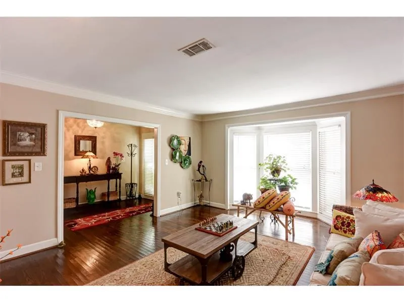 7500 Roswell Road Unit 102, Sandy Springs, Georgia 30350, 3 Bedrooms Bedrooms, ,2 BathroomsBathrooms,Residential,Sold,7500 Roswell Road Unit 102,5904617