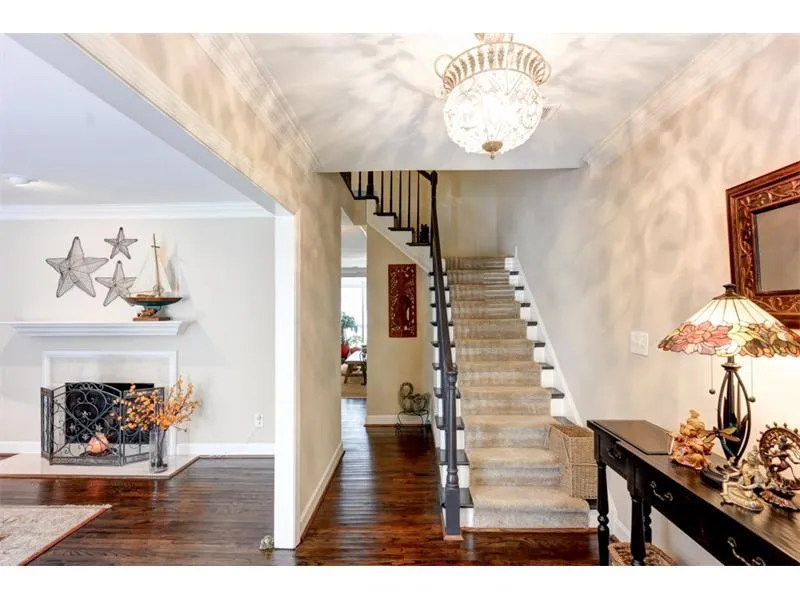 7500 Roswell Road Unit 102, Sandy Springs, Georgia 30350, 3 Bedrooms Bedrooms, ,2 BathroomsBathrooms,Residential,Sold,7500 Roswell Road Unit 102,5904617
