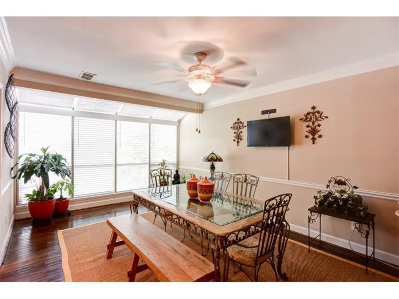 7500 Roswell Road Unit 102, Sandy Springs, Georgia 30350, 3 Bedrooms Bedrooms, ,2 BathroomsBathrooms,Residential,Sold,7500 Roswell Road Unit 102,5904617