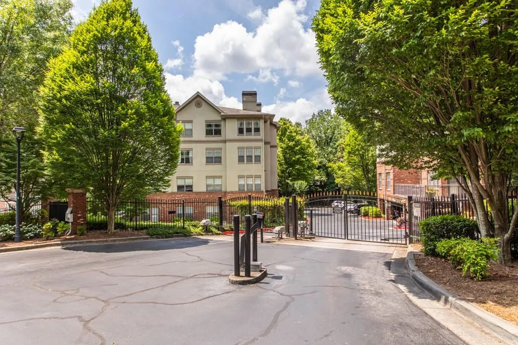 5559 Glenridge Drive Unit 1404, Sandy Springs, Georgia 30342, 1 Bedroom Bedrooms, ,1 BathroomBathrooms,Residential,Sold,5559 Glenridge Drive Unit 1404,7052401