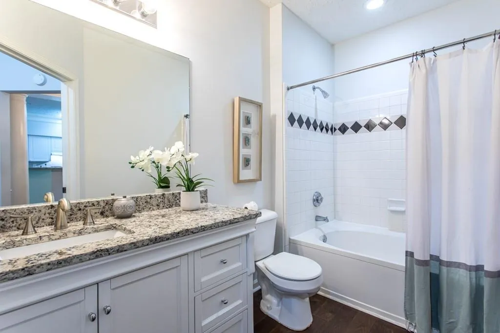 5559 Glenridge Drive Unit 1404, Sandy Springs, Georgia 30342, 1 Bedroom Bedrooms, ,1 BathroomBathrooms,Residential,Sold,5559 Glenridge Drive Unit 1404,7052401