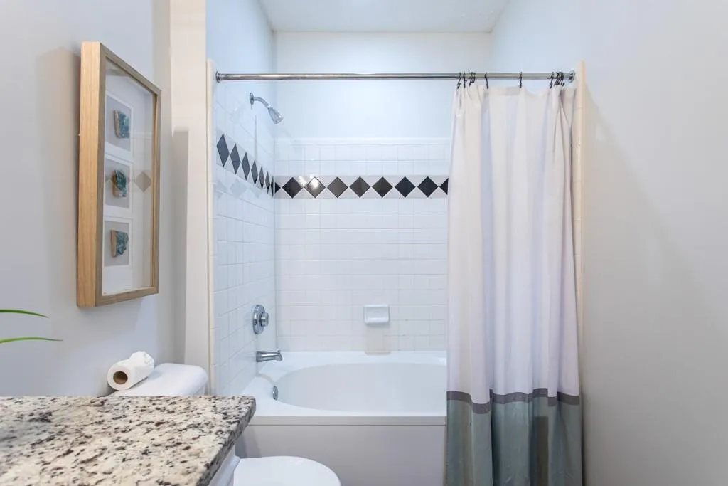 5559 Glenridge Drive Unit 1404, Sandy Springs, Georgia 30342, 1 Bedroom Bedrooms, ,1 BathroomBathrooms,Residential,Sold,5559 Glenridge Drive Unit 1404,7052401