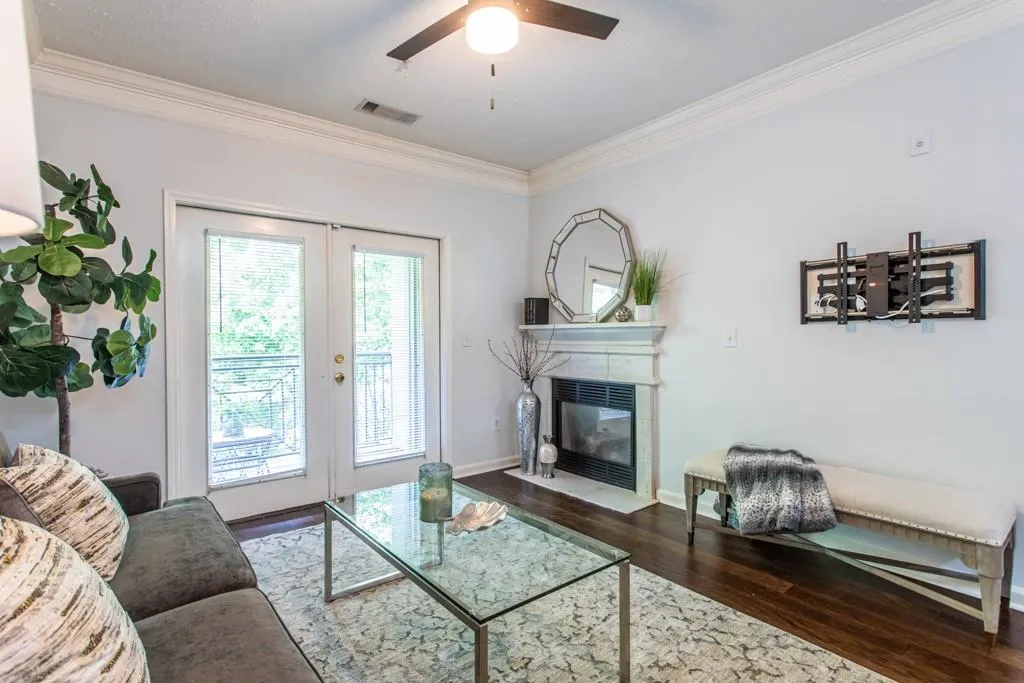 5559 Glenridge Drive Unit 1404, Sandy Springs, Georgia 30342, 1 Bedroom Bedrooms, ,1 BathroomBathrooms,Residential,Sold,5559 Glenridge Drive Unit 1404,7052401
