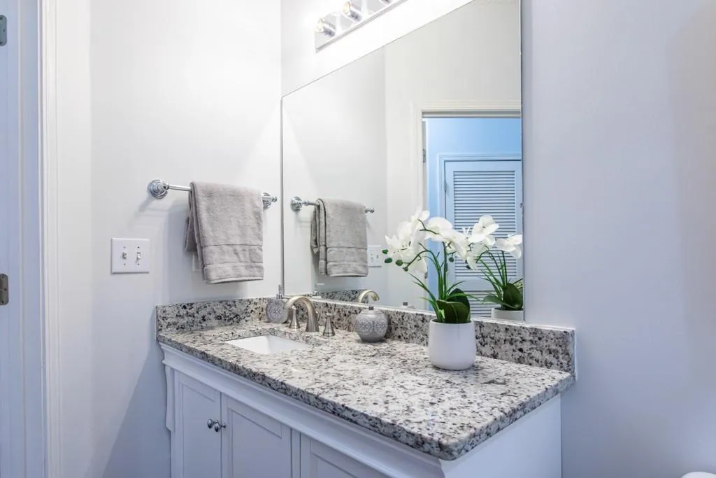 5559 Glenridge Drive Unit 1404, Sandy Springs, Georgia 30342, 1 Bedroom Bedrooms, ,1 BathroomBathrooms,Residential,Sold,5559 Glenridge Drive Unit 1404,7052401