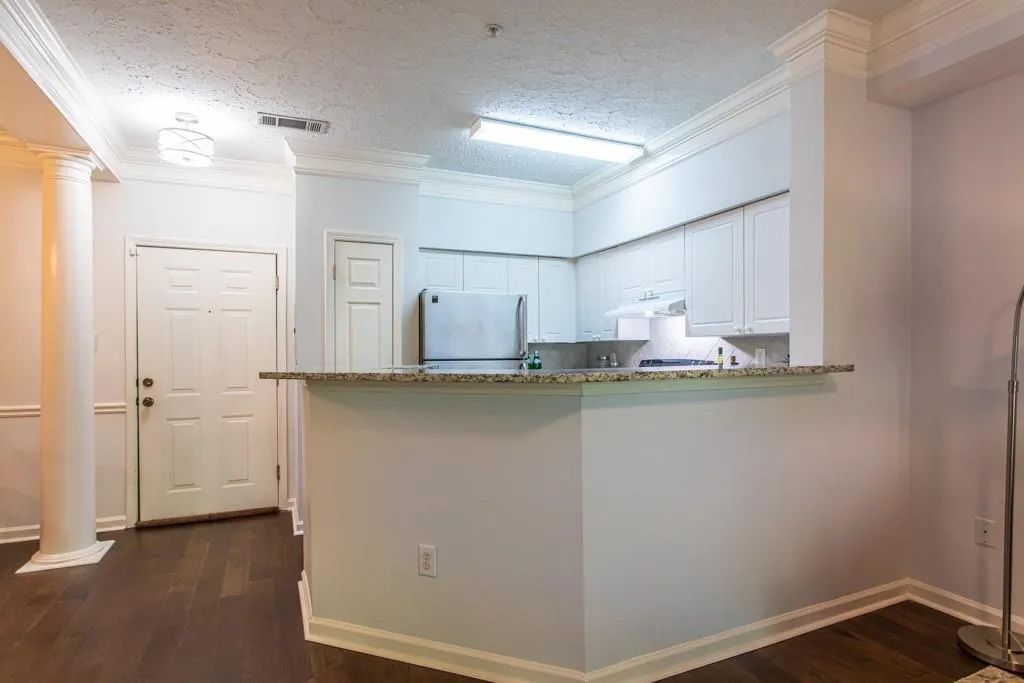 5559 Glenridge Drive Unit 1404, Sandy Springs, Georgia 30342, 1 Bedroom Bedrooms, ,1 BathroomBathrooms,Residential,Sold,5559 Glenridge Drive Unit 1404,7052401